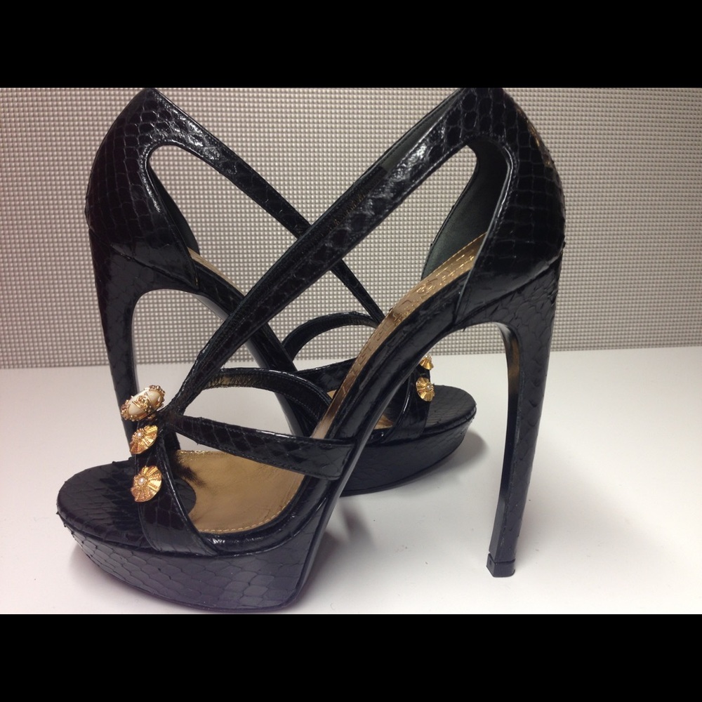 Alexander McQueen hot black snakeskin heels 35.5